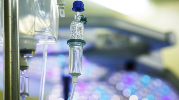 Súper quimioterapia directa al tumor: prueban por primera vez innovadora técnica contra el cáncer