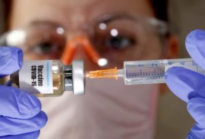 U. de Chile inicia reclutamiento de voluntarios para vacuna de laboratorio Johnson & Johnson