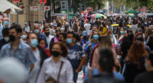 ¿Tercera ola? Velocidad de aumento de los contagios es la mayor de todo este año